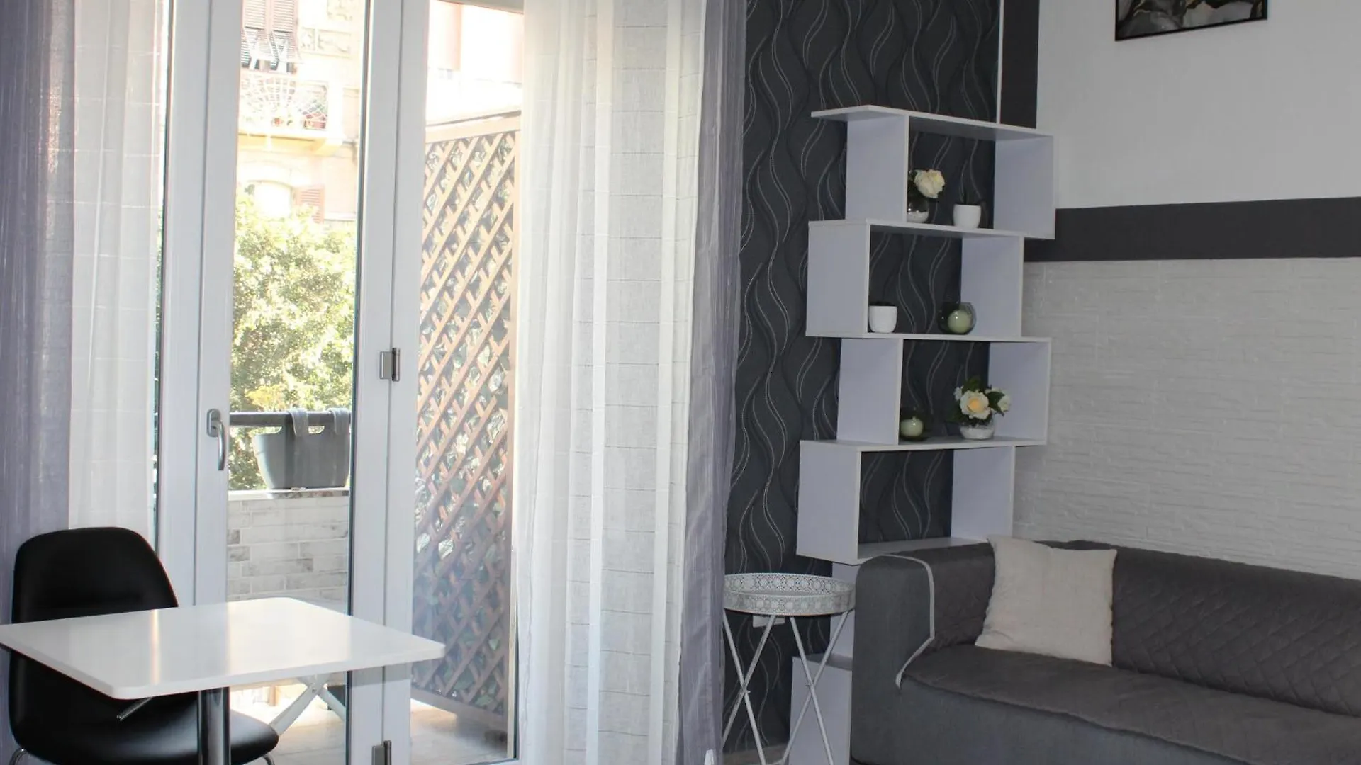 Pensión Chloe'S Rooms Cagliari